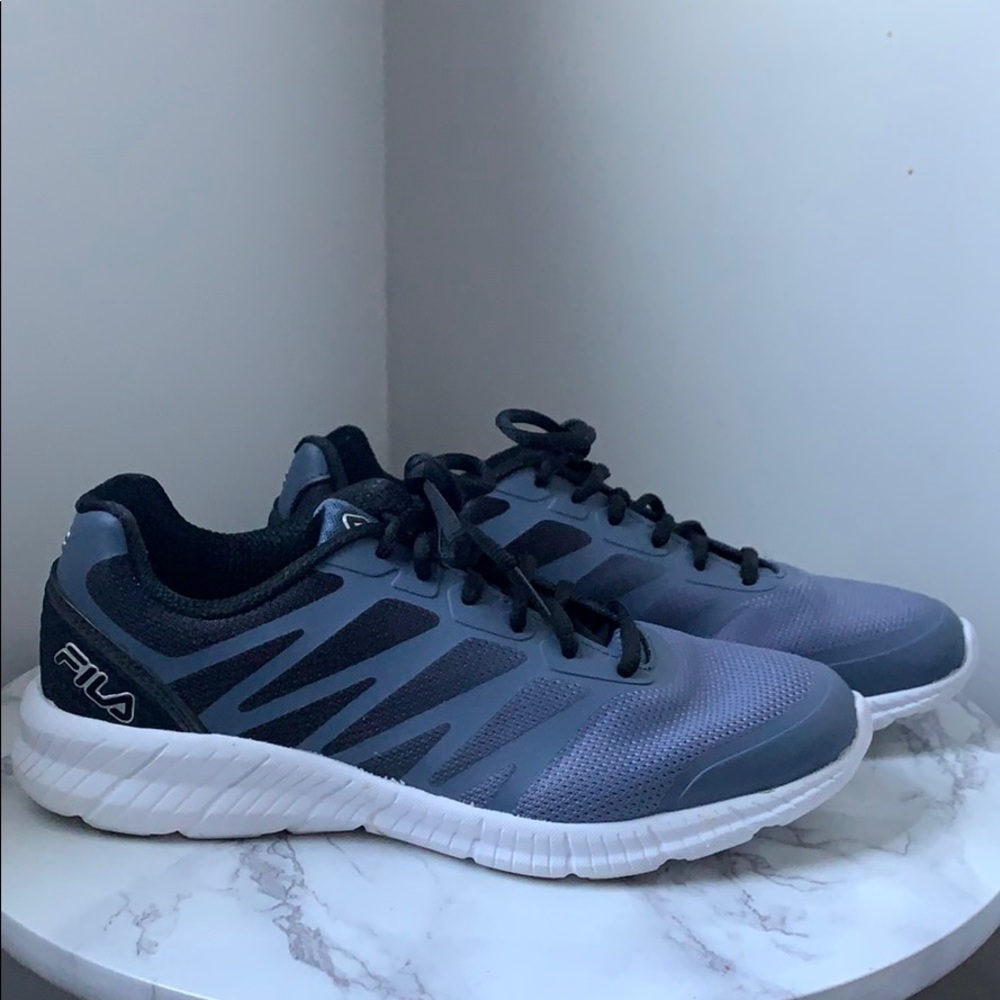 FILA Memory Foam 5rm00720-060 Gray Sz 9.5 Shoes